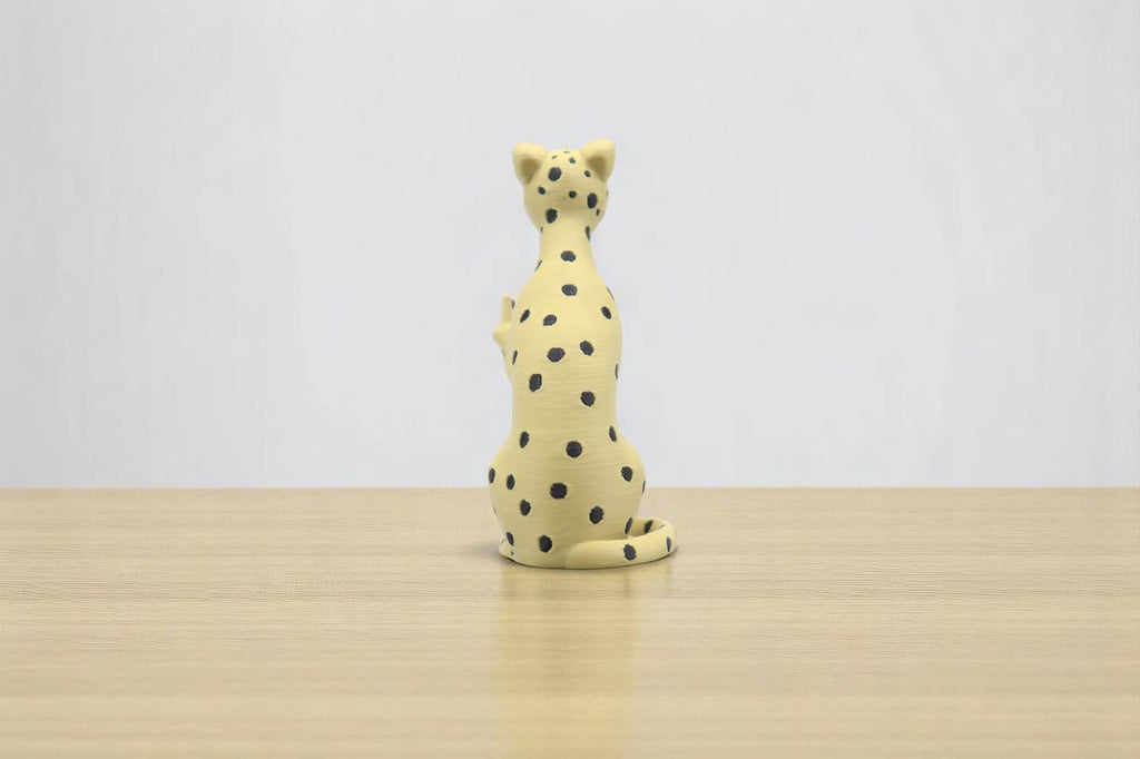Cheetah Middle Finger Figurine – Funny Sarcastic Cheetah Gift