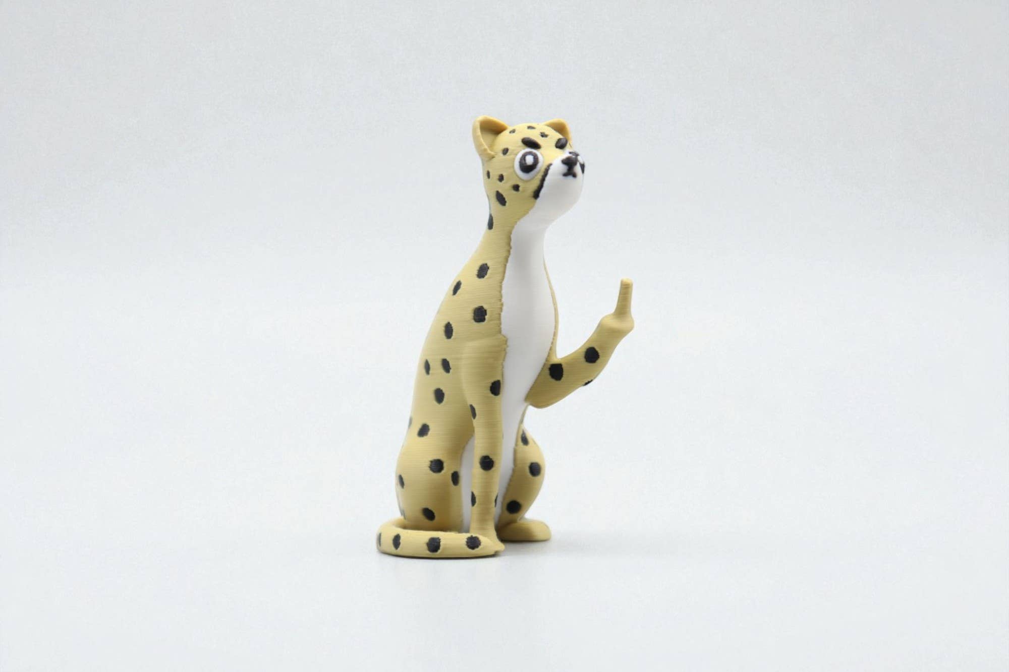 Cheetah Middle Finger Figurine – Funny Sarcastic Cheetah Gift