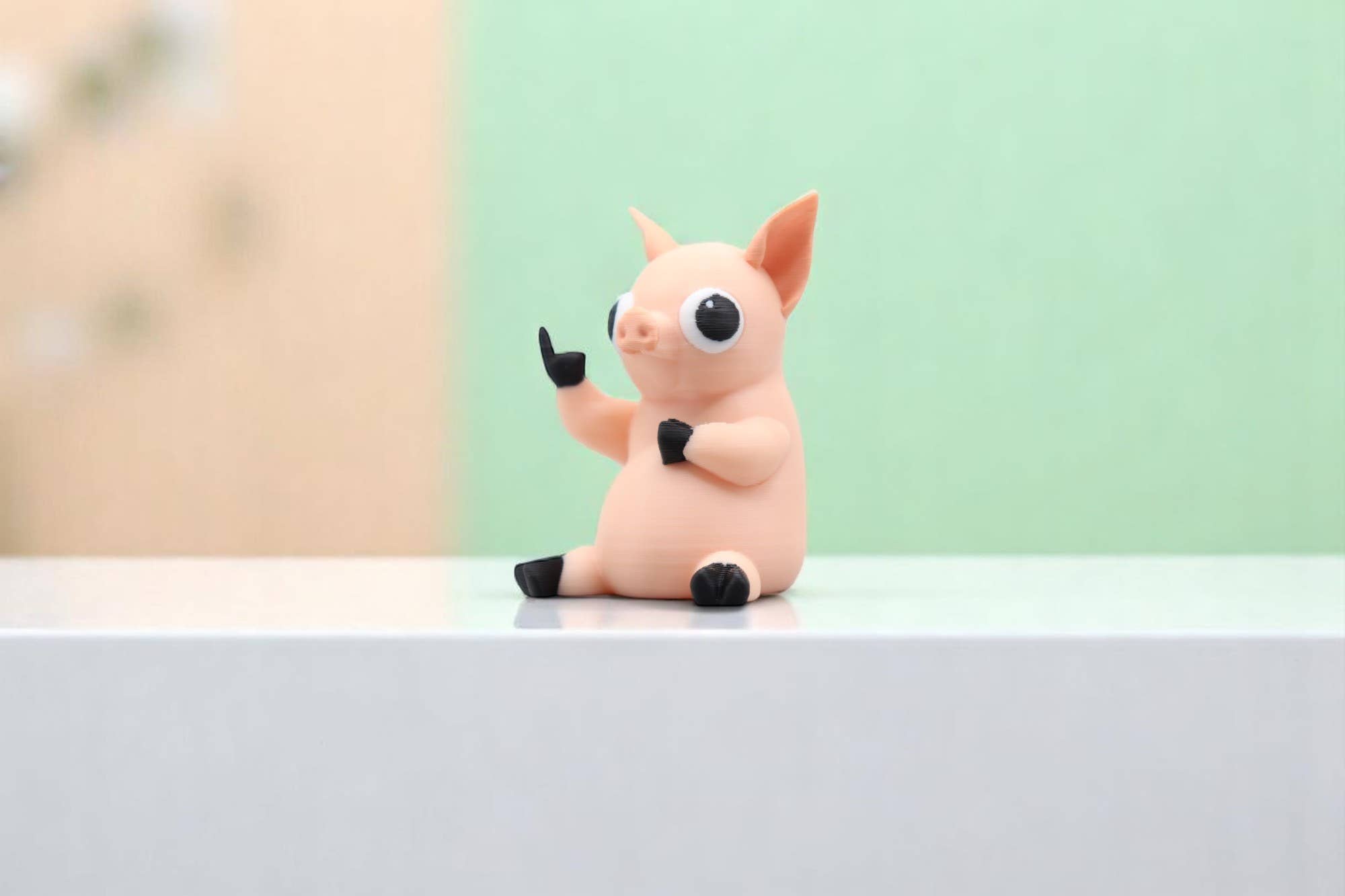 Pig Middle Finger Figurine – Funny Sarcastic Pig Gift